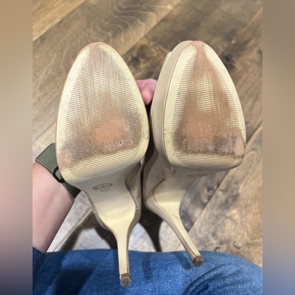 Michael Kors Peep Toe Stilletto 4.5” Heels Nude Size 9.5 - Picture 8 of 12